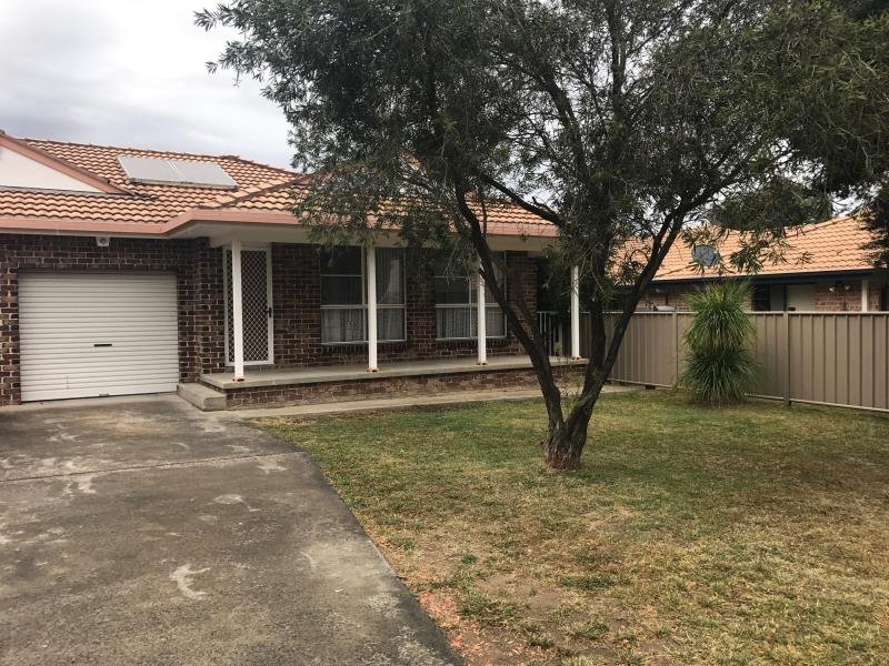 1/38 Coorigil Street TAMWORTH 3