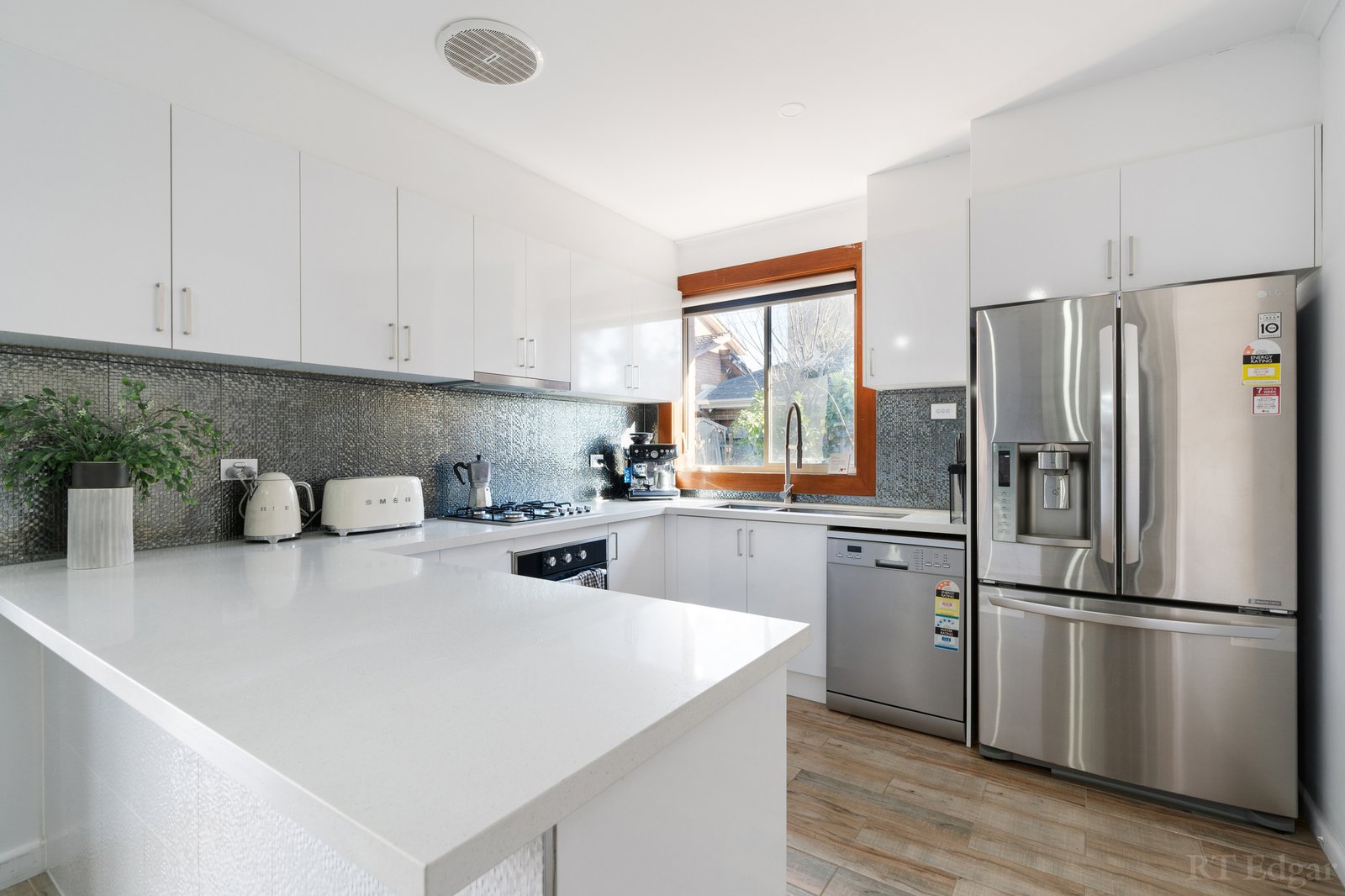 Real Estate and Property in 138 Cramer Street, Preston, VIC