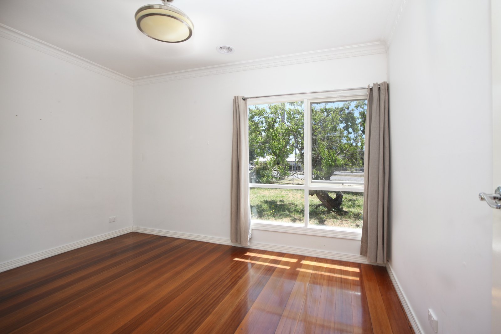 Real Estate and Property in 138 High Street, Kyneton, VIC