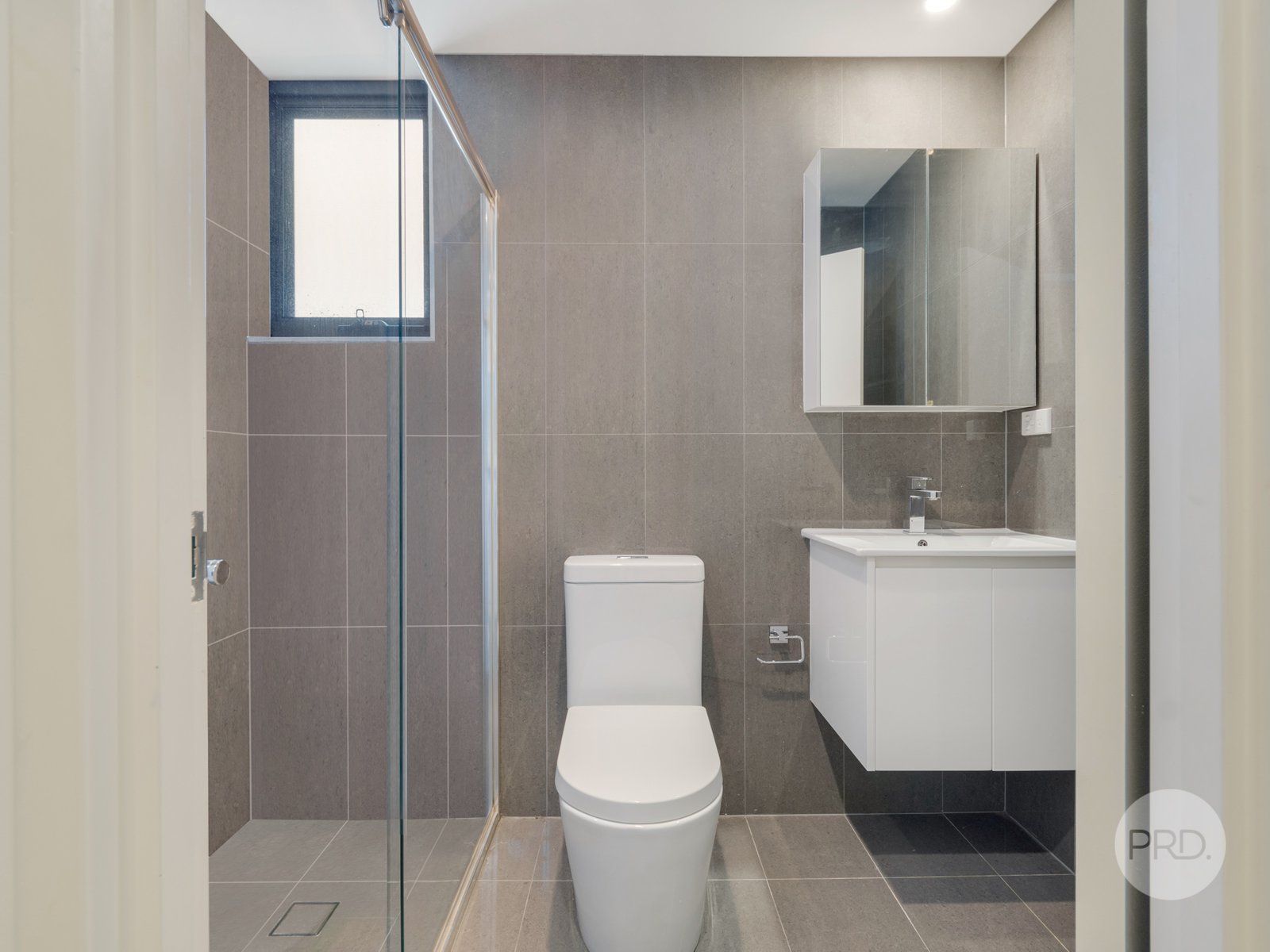 13/8 John Tipping Grove PENRITH 7