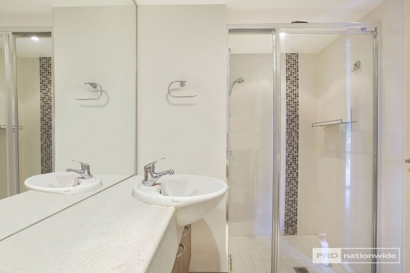 1/38 Johnston Street SOUTHPORT 5