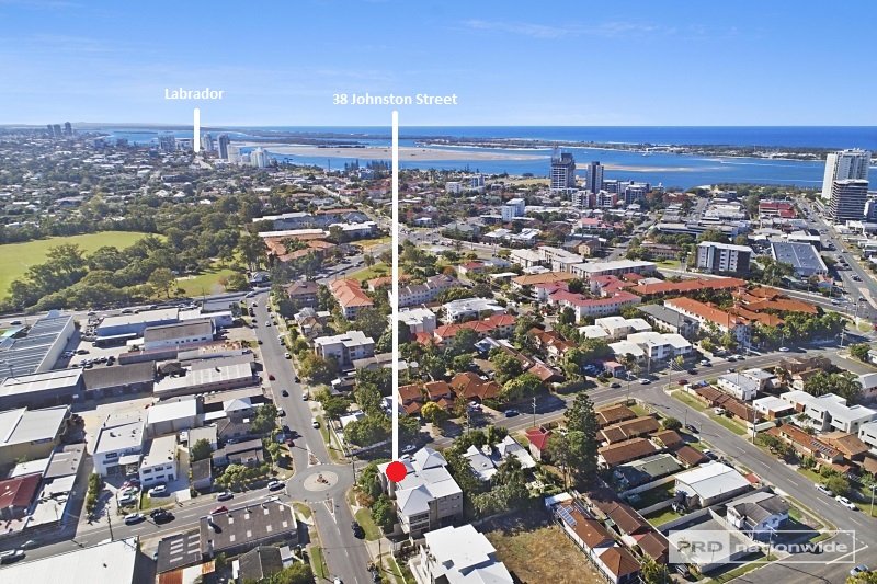 1/38 Johnston Street SOUTHPORT 11