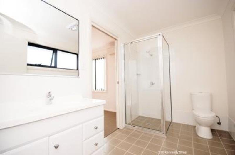 1/38 Kenneally Street KOORINGAL 5