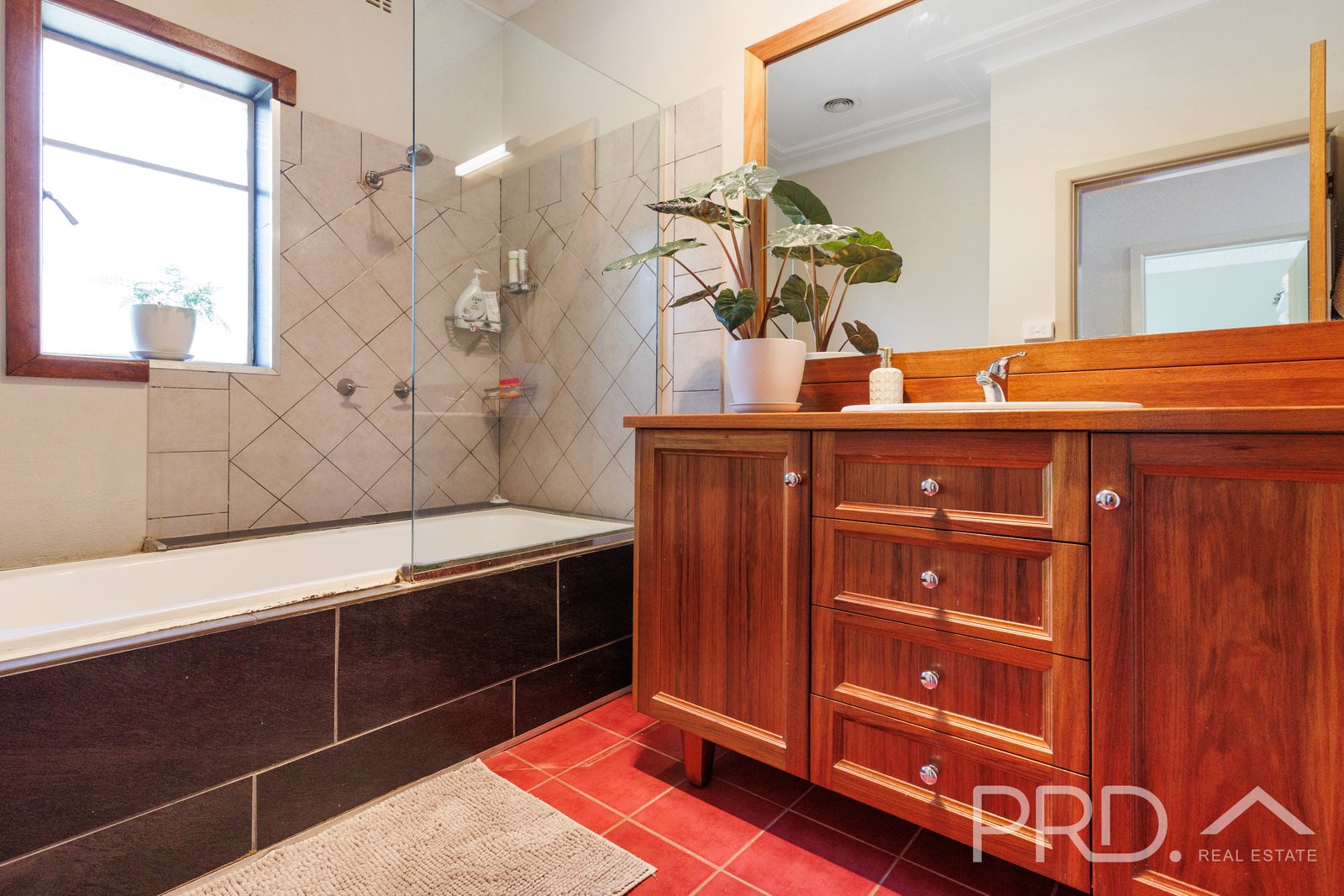 138 Lambie Street TUMUT 11