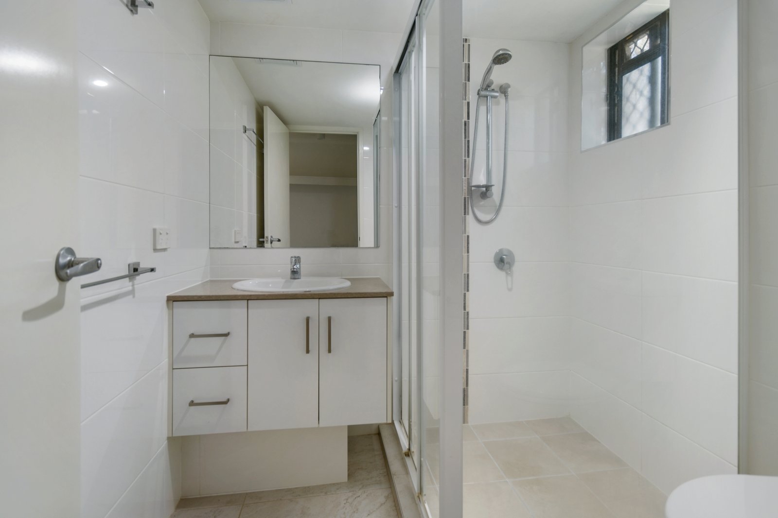 1/38 Marine Parade COOLANGATTA 5