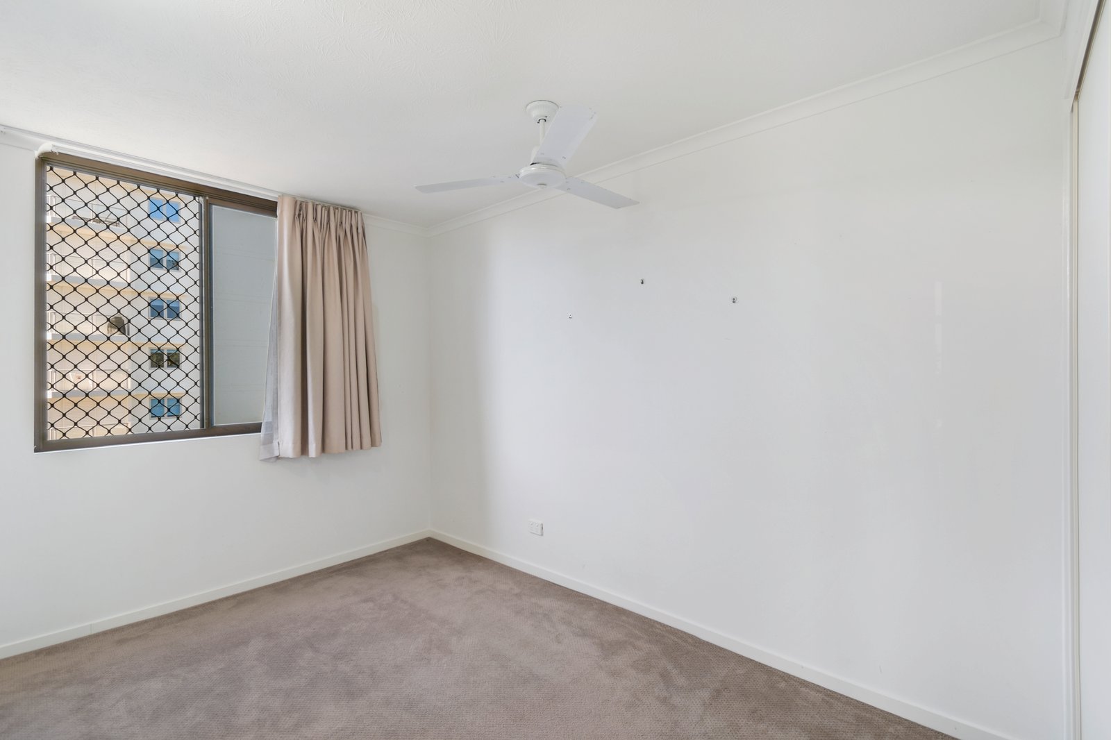 1/38 Marine Parade COOLANGATTA 6