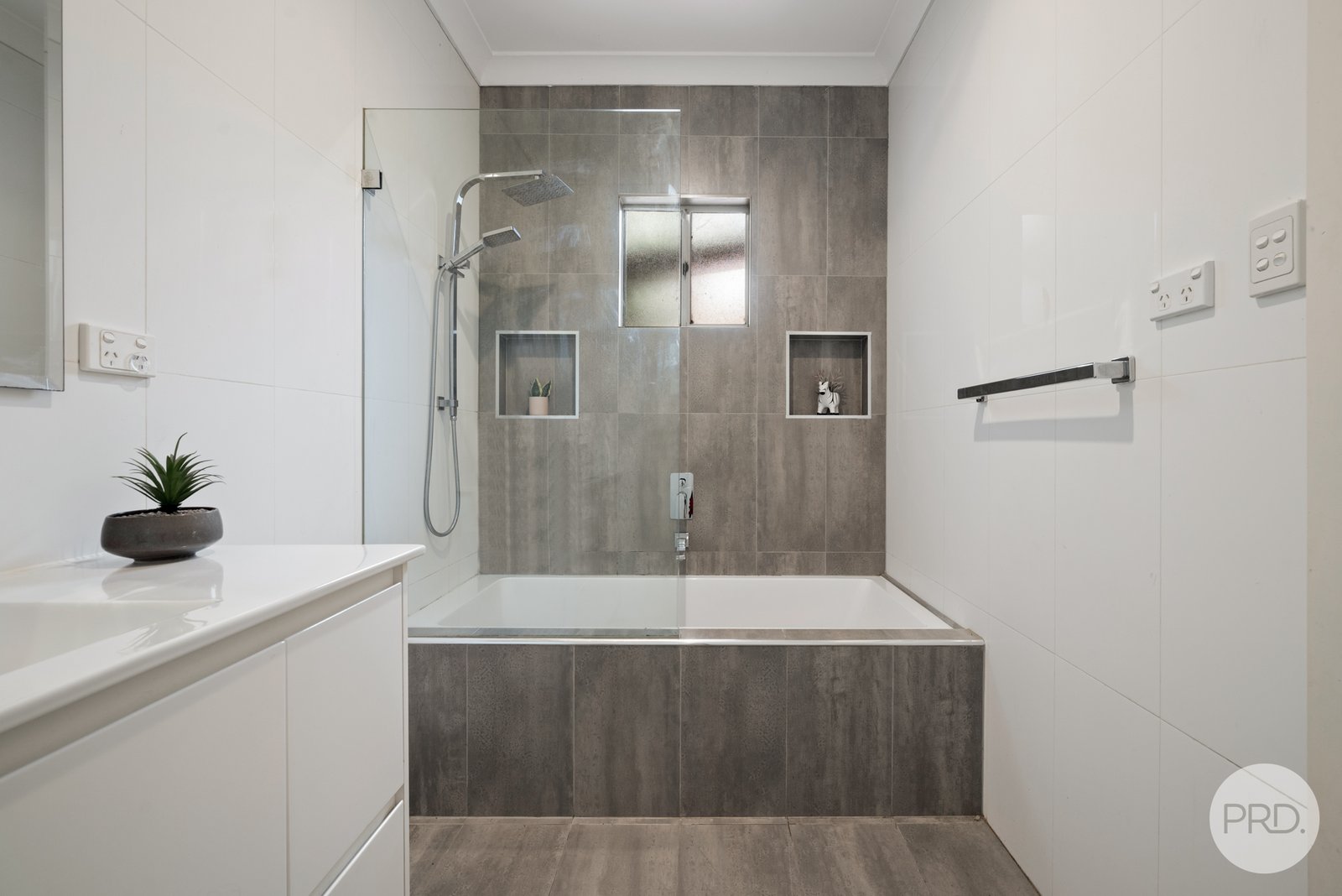 138 Stafford Street PENRITH 12