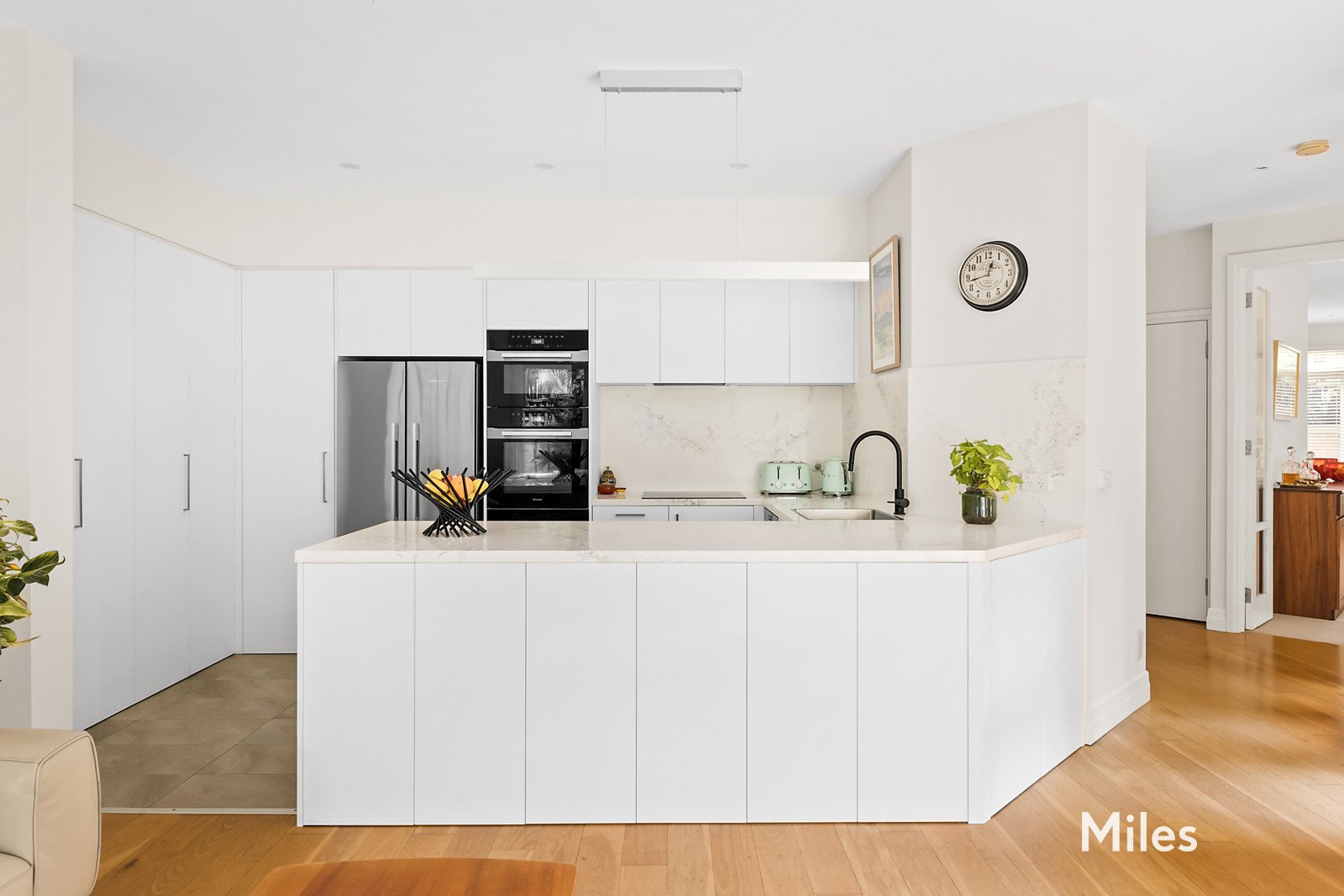 1/38 Studley Road, Ivanhoe 4 bed, 2 bath Townhouse for Sale