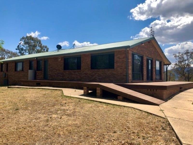138 Tullamore Road TAMWORTH 2