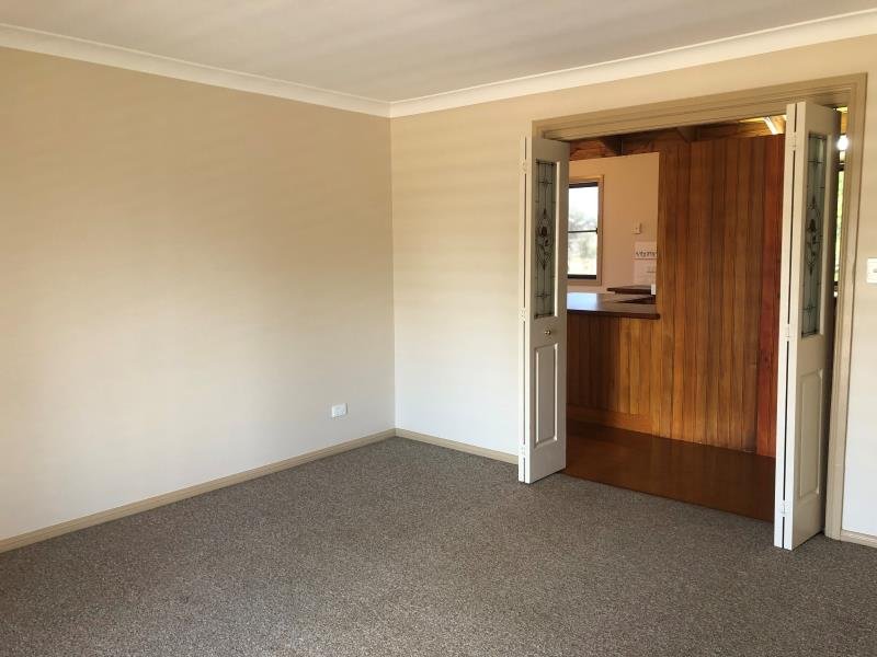 138 Tullamore Road TAMWORTH 9