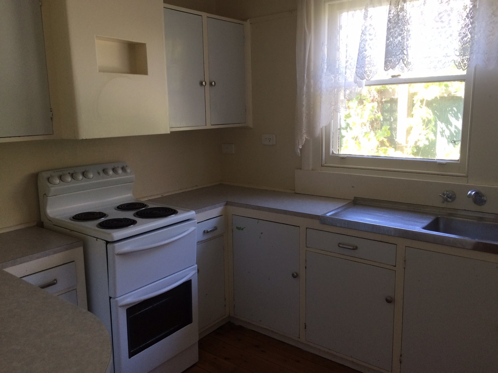 1/380 Kiewa Street SOUTH ALBURY 2