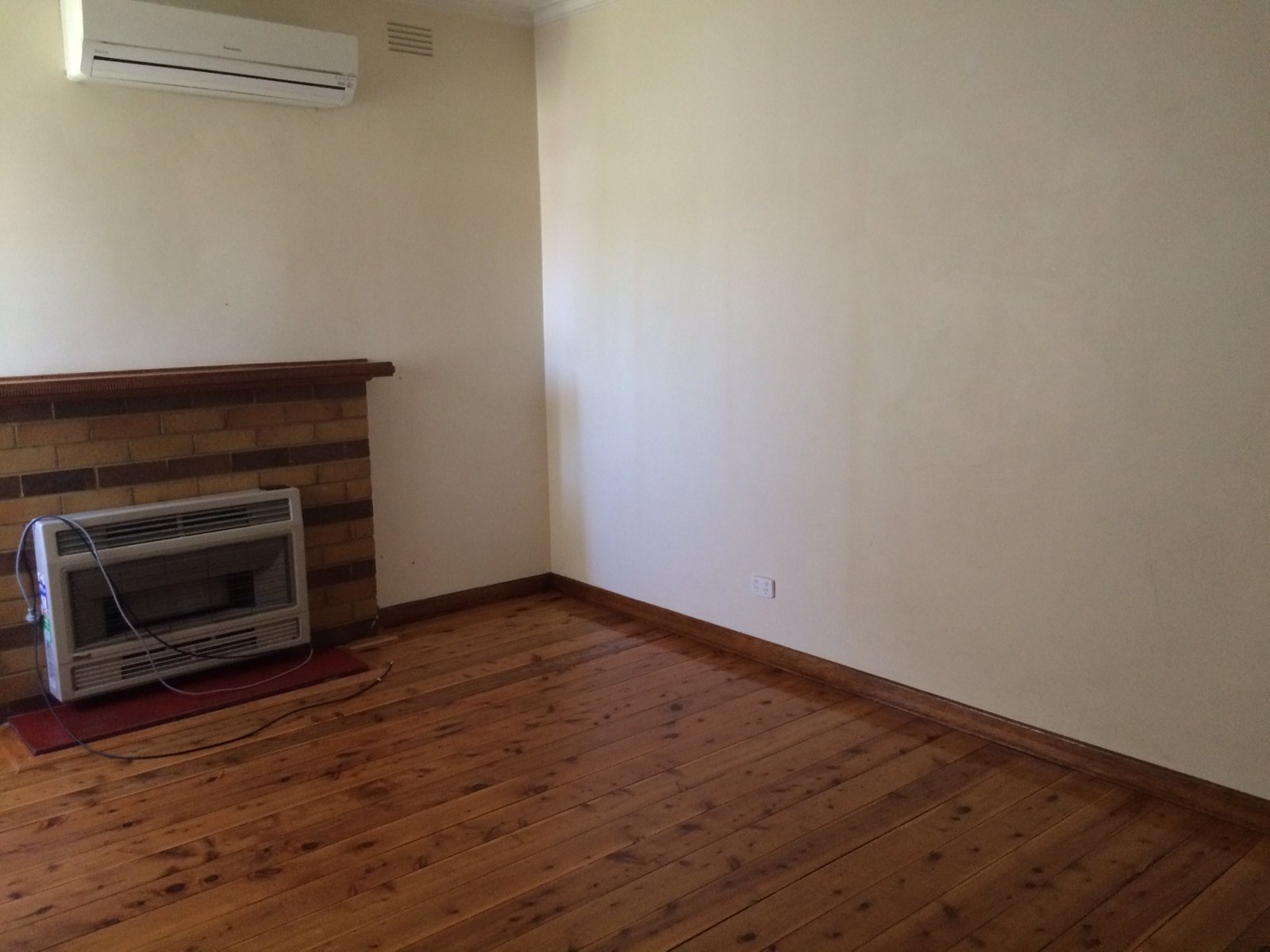 1/380 Kiewa Street SOUTH ALBURY 5