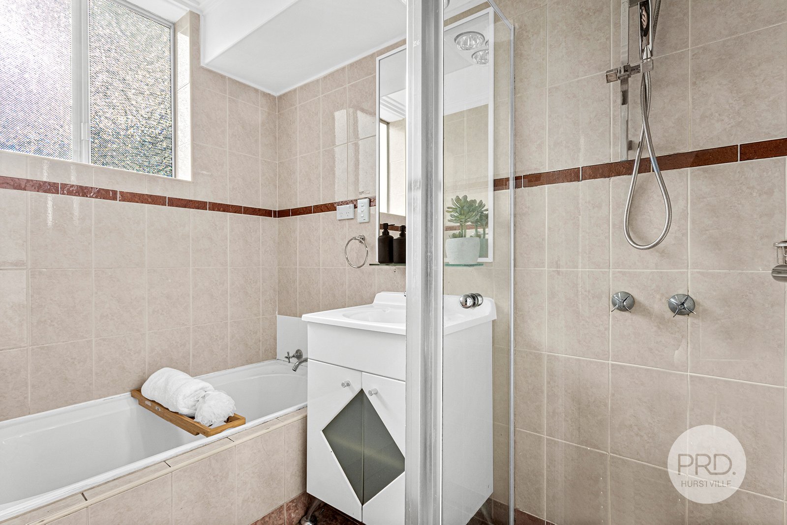 13/84 Queens Road HURSTVILLE 6