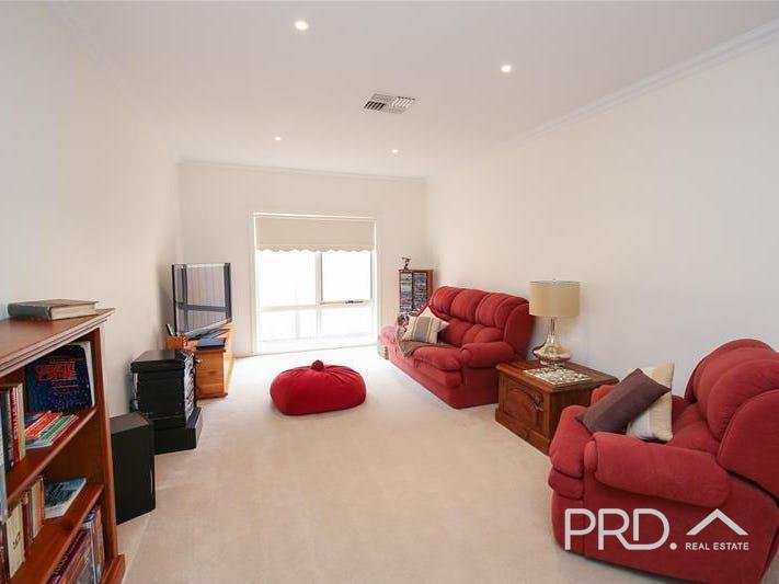 1/389 Eleventh Street MILDURA 6