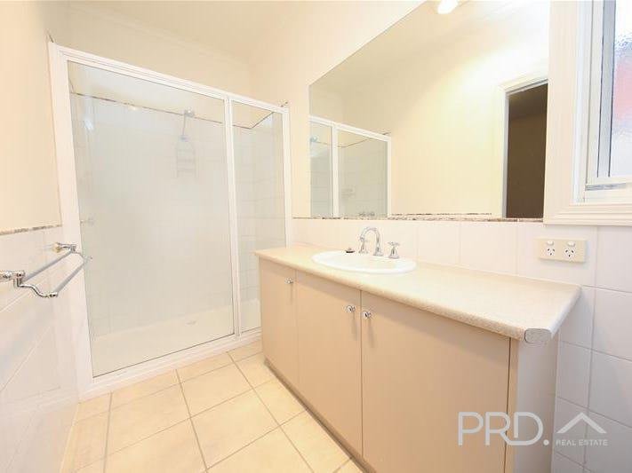 1/389 Eleventh Street MILDURA 10