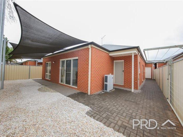 1/389 Eleventh Street MILDURA 12