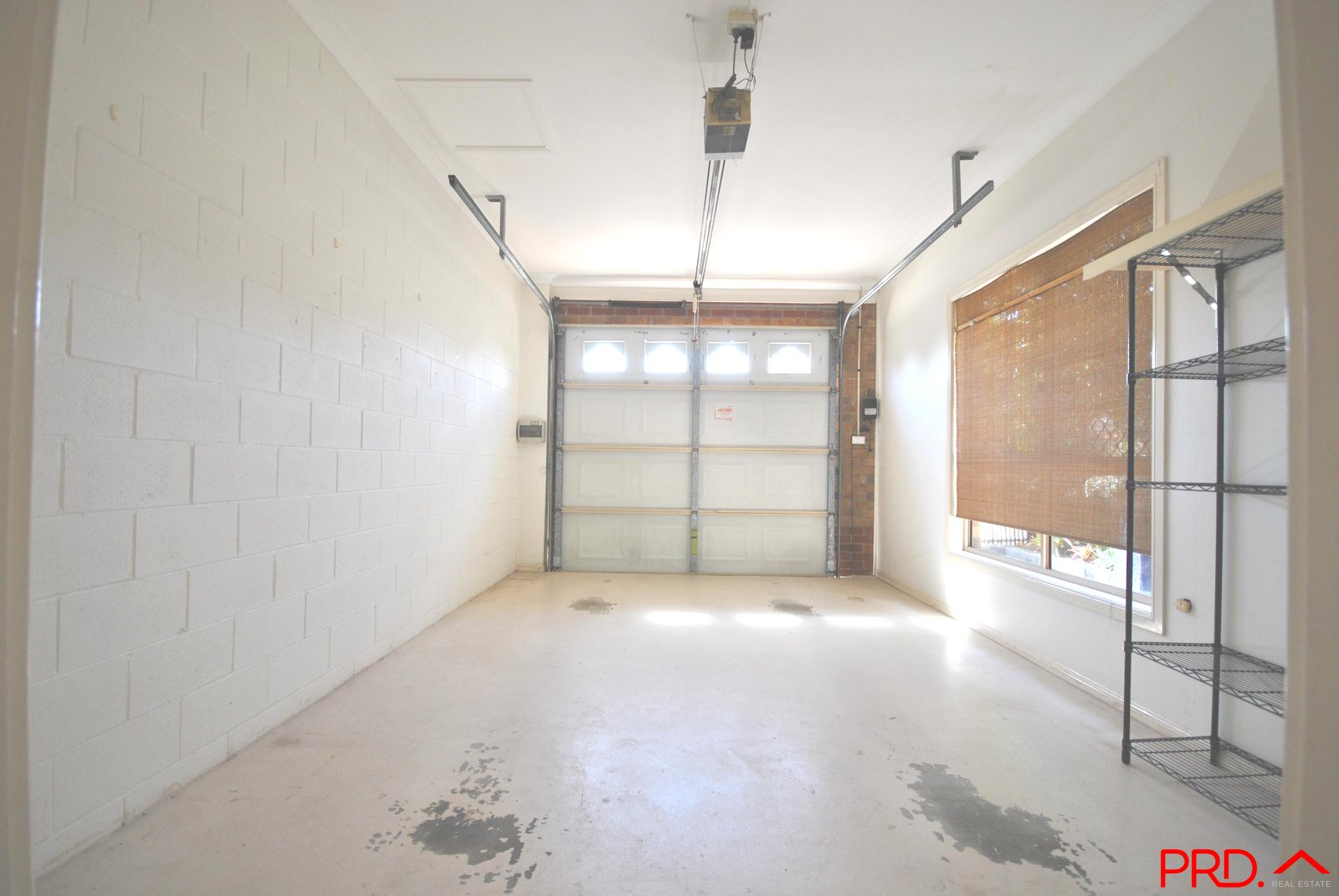 1/38A Middle Street LABRADOR 13