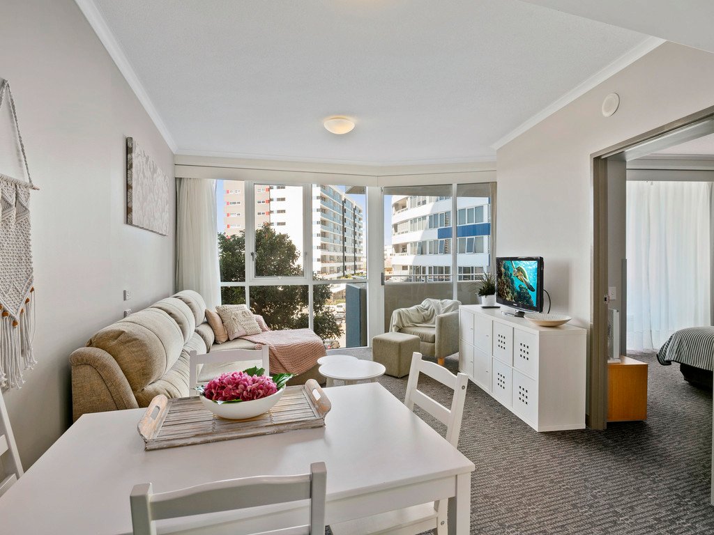 139-140/4 Stuart Street TWEED HEADS 2