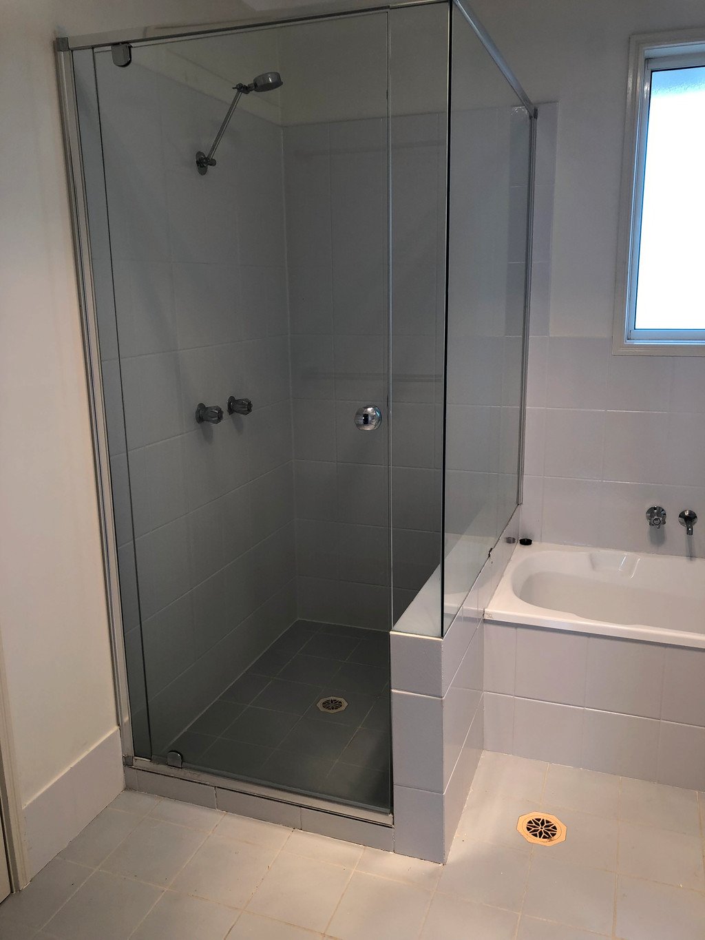 13/9-15 Harrier Drive BURLEIGH WATERS 10