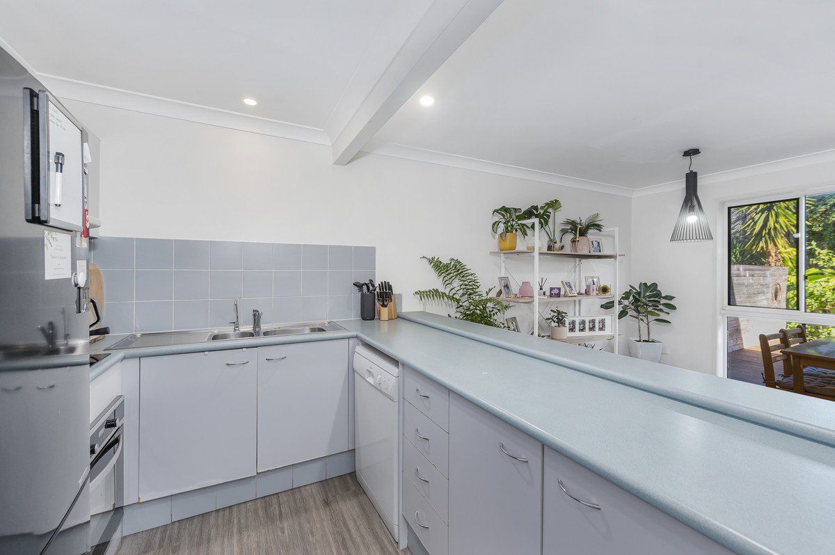 13/9-15 Harrier Drive Burleigh Waters 3