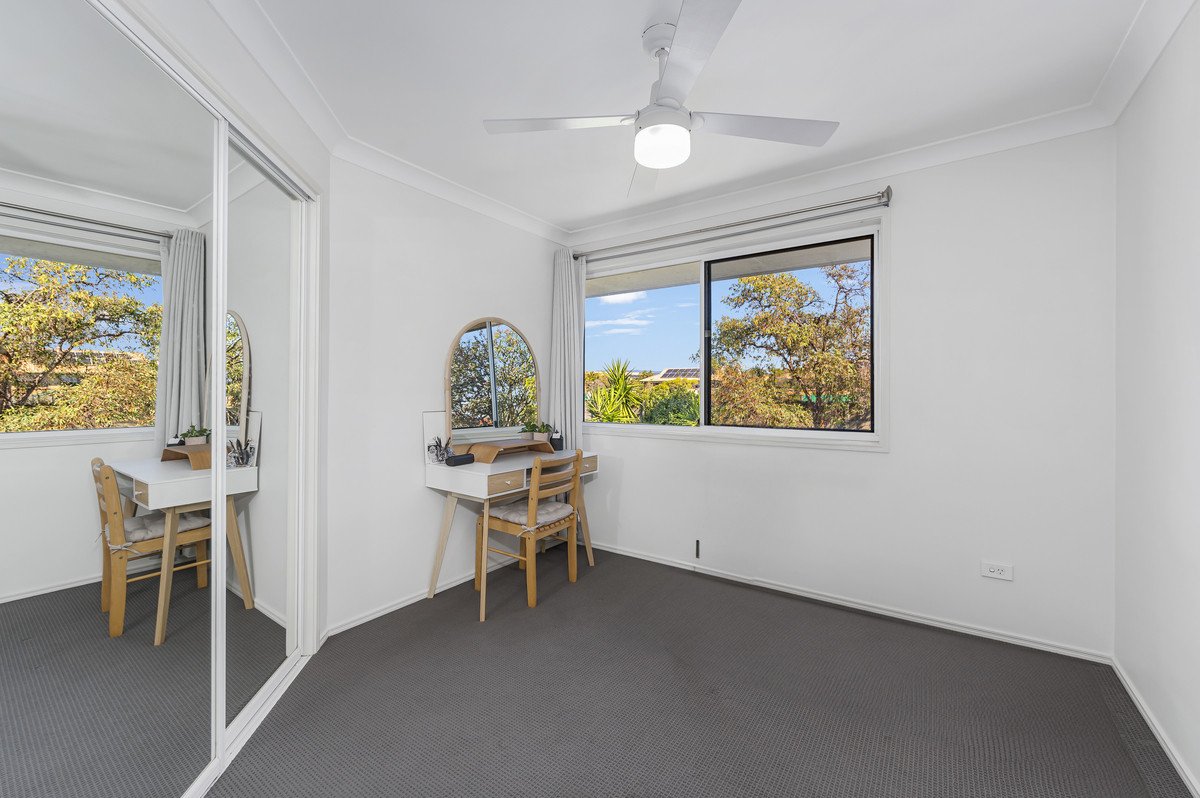 13/9-15 Harrier Drive Burleigh Waters 5