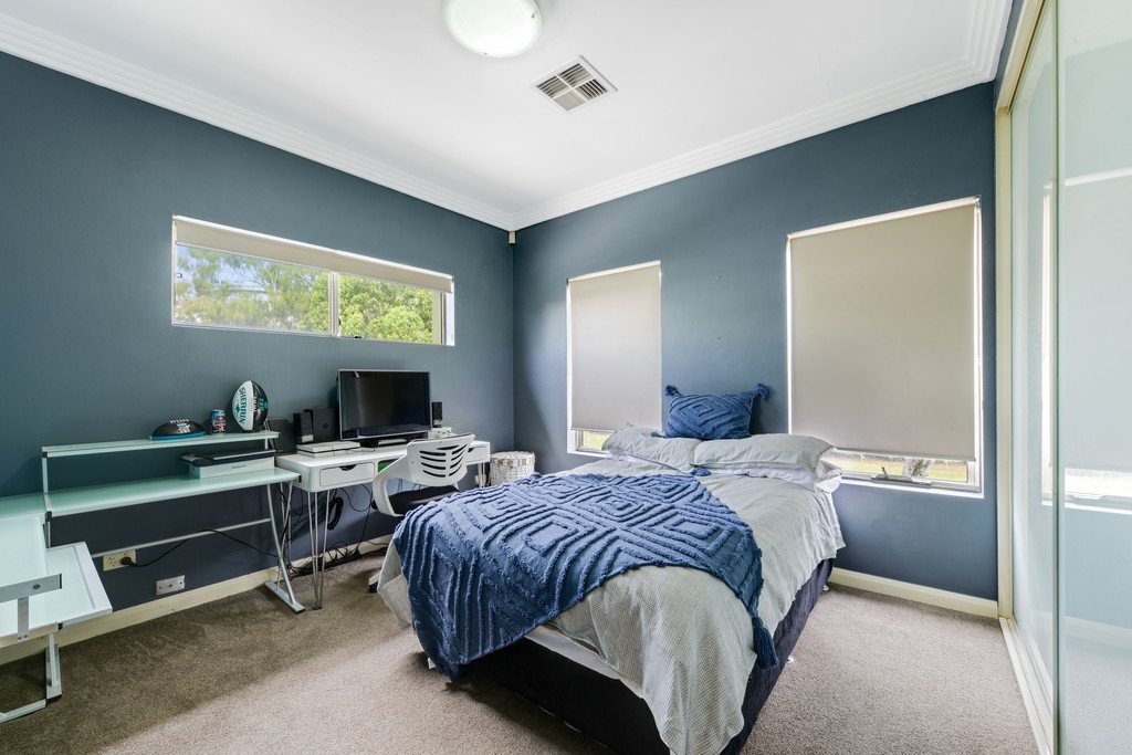 1/39-41 Canarys Road ROSELANDS 5