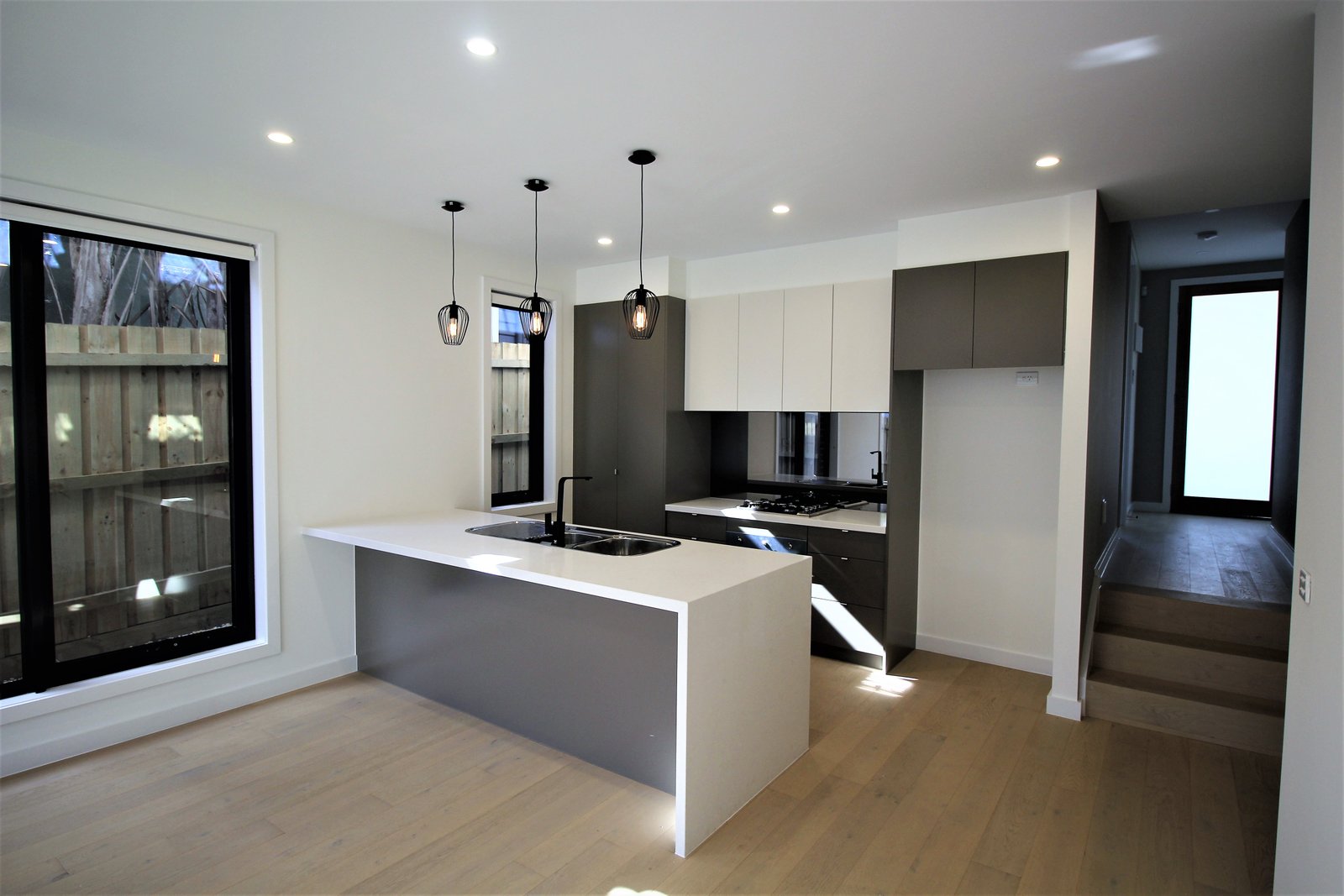 Gallery: 1/39 Aikman Crescent