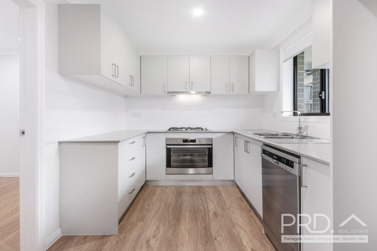 1/39 Arinya Street  KINGSGROVE 3