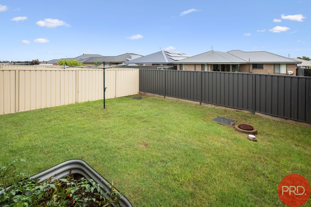 1/39 Ashton Drive HEDDON GRETA 18