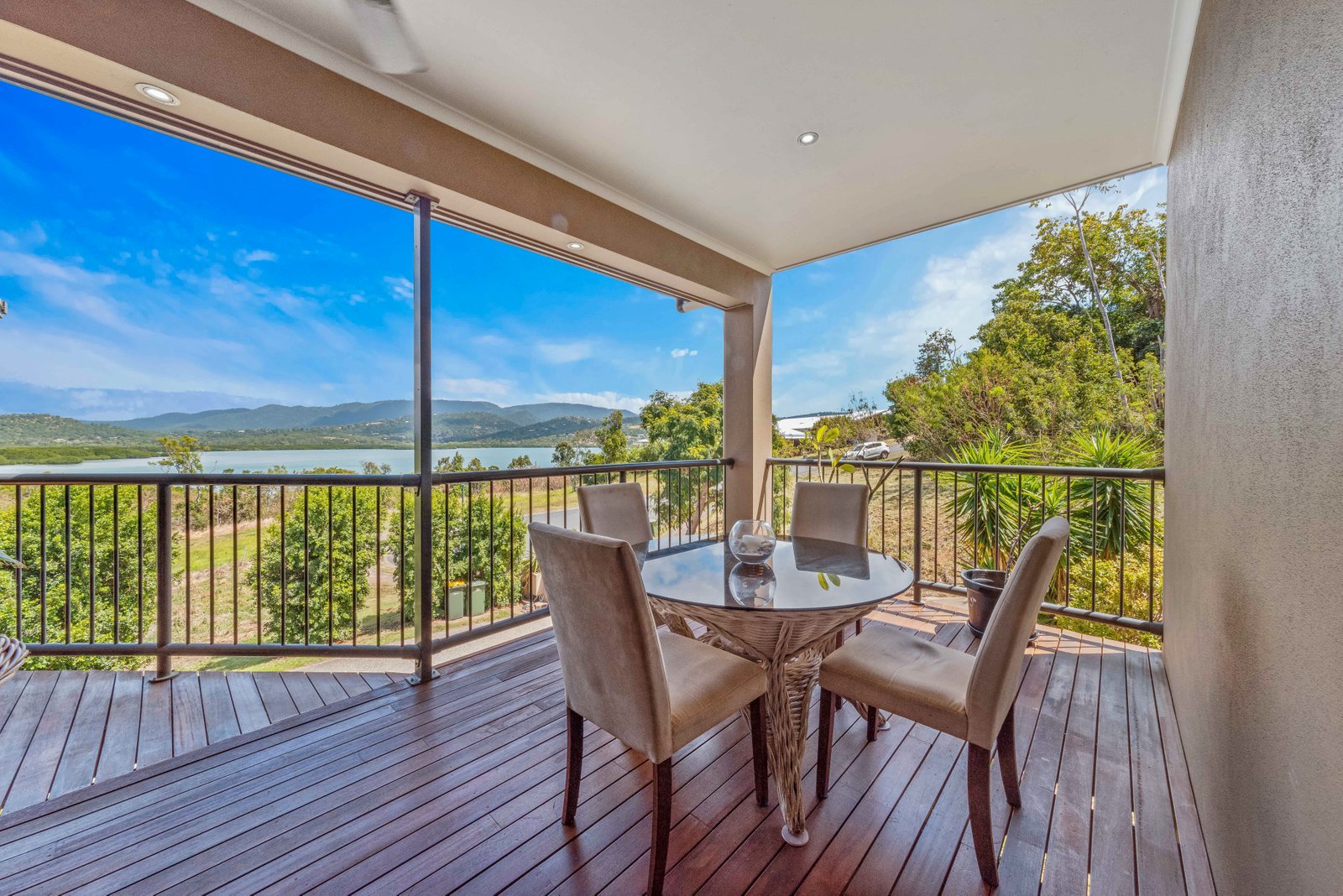 1/39 Beth Court CANNONVALE 1