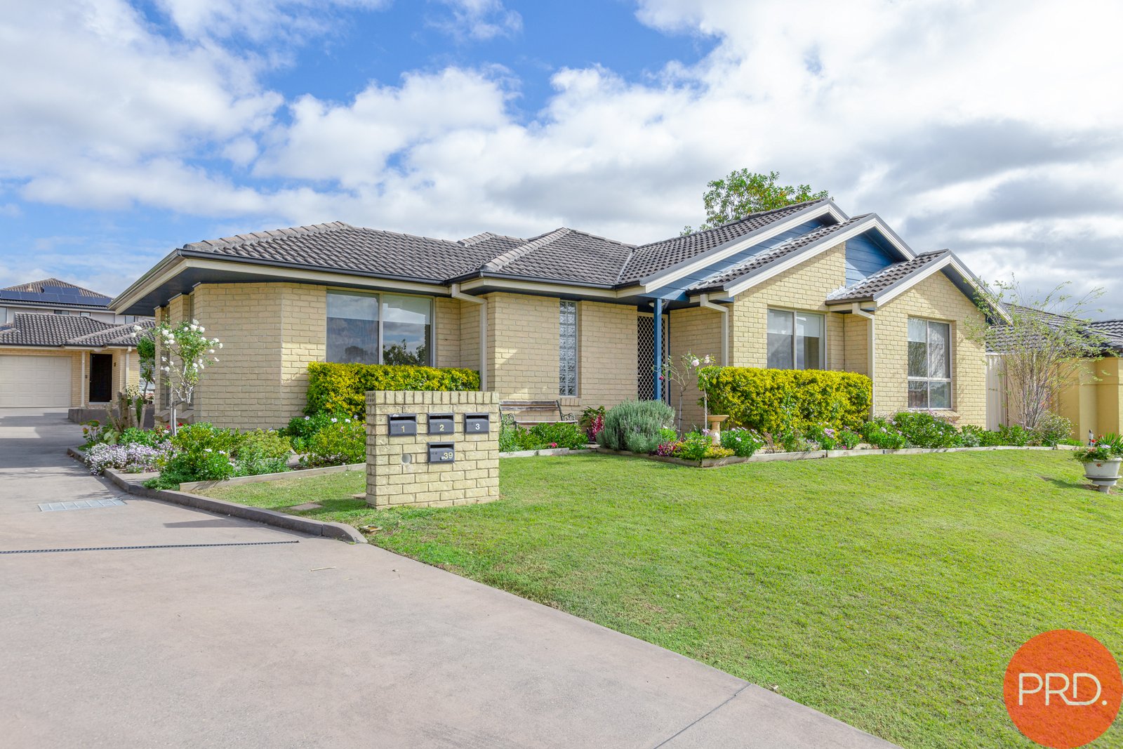 1/39 Carnarvon Circuit EAST MAITLAND 3