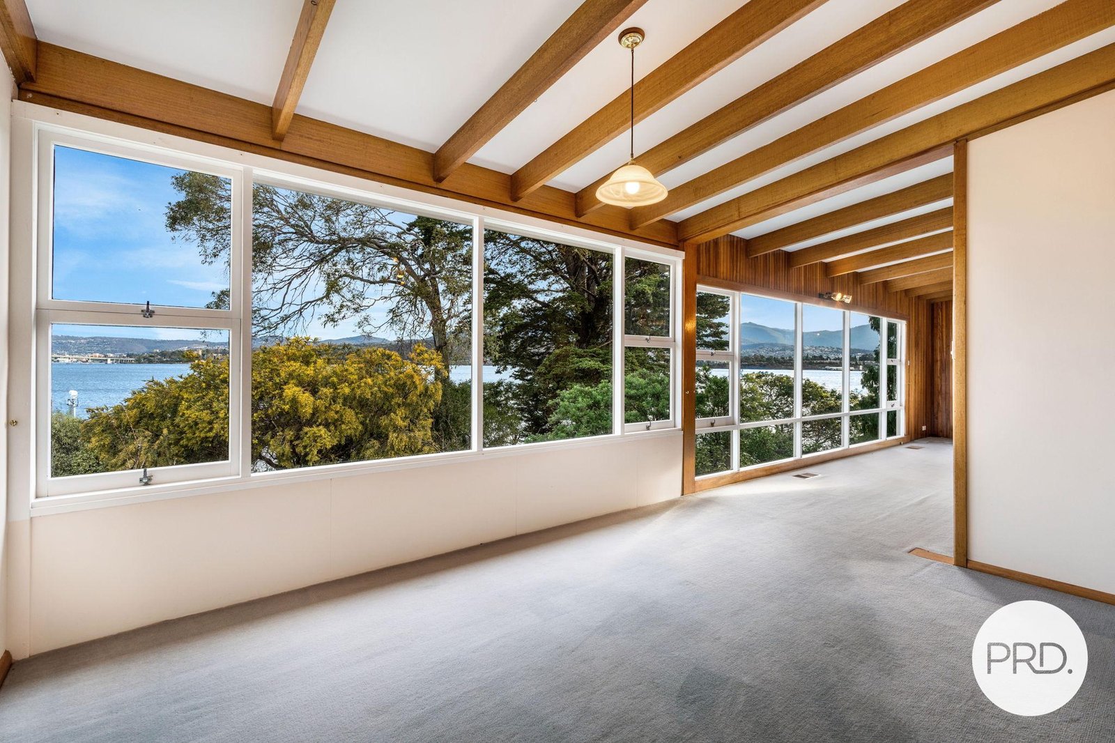 139 Derwent Avenue LINDISFARNE 1