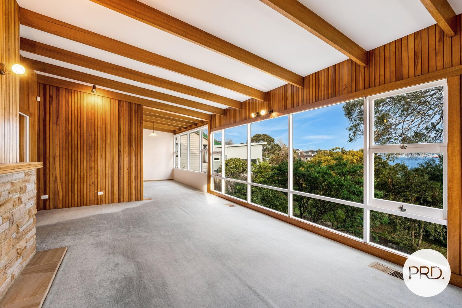 139 Derwent Avenue LINDISFARNE 2