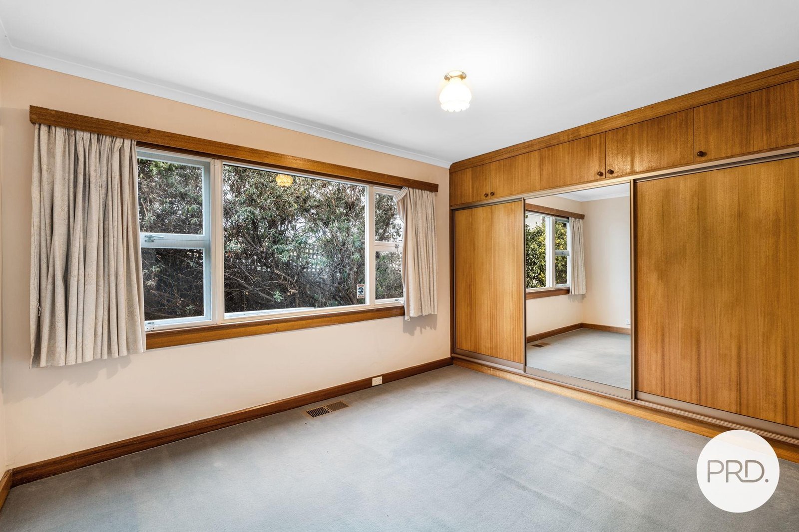 139 Derwent Avenue LINDISFARNE 9