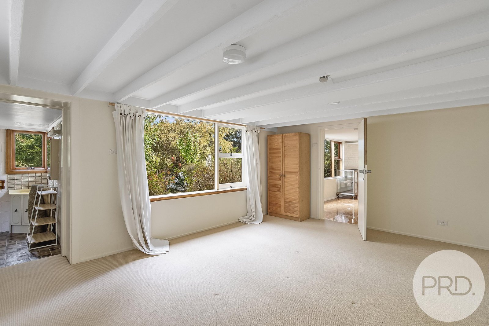 139 Derwent Avenue LINDISFARNE 9