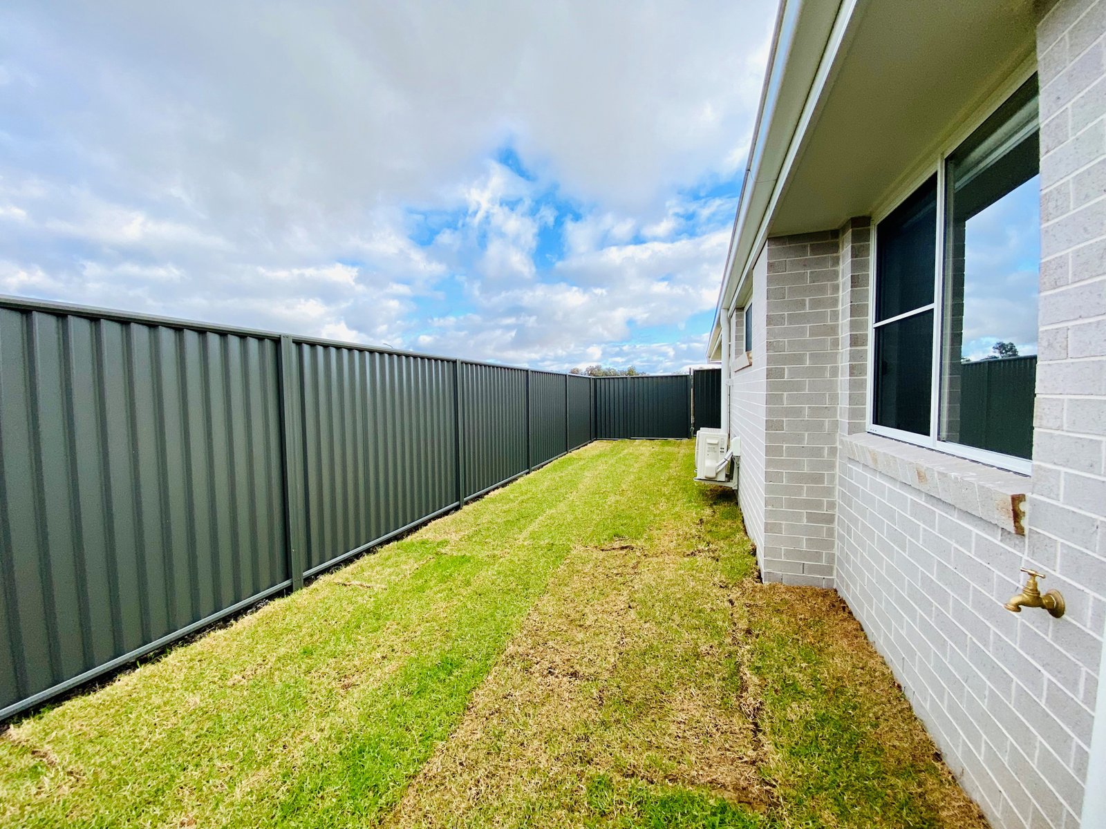 1/39 Gordon Street TAMWORTH 16