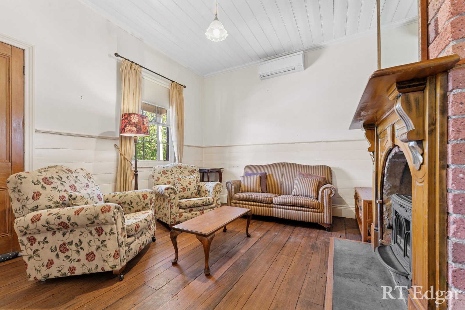 Real Estate and Property in 139 High Street, Woodend, VIC