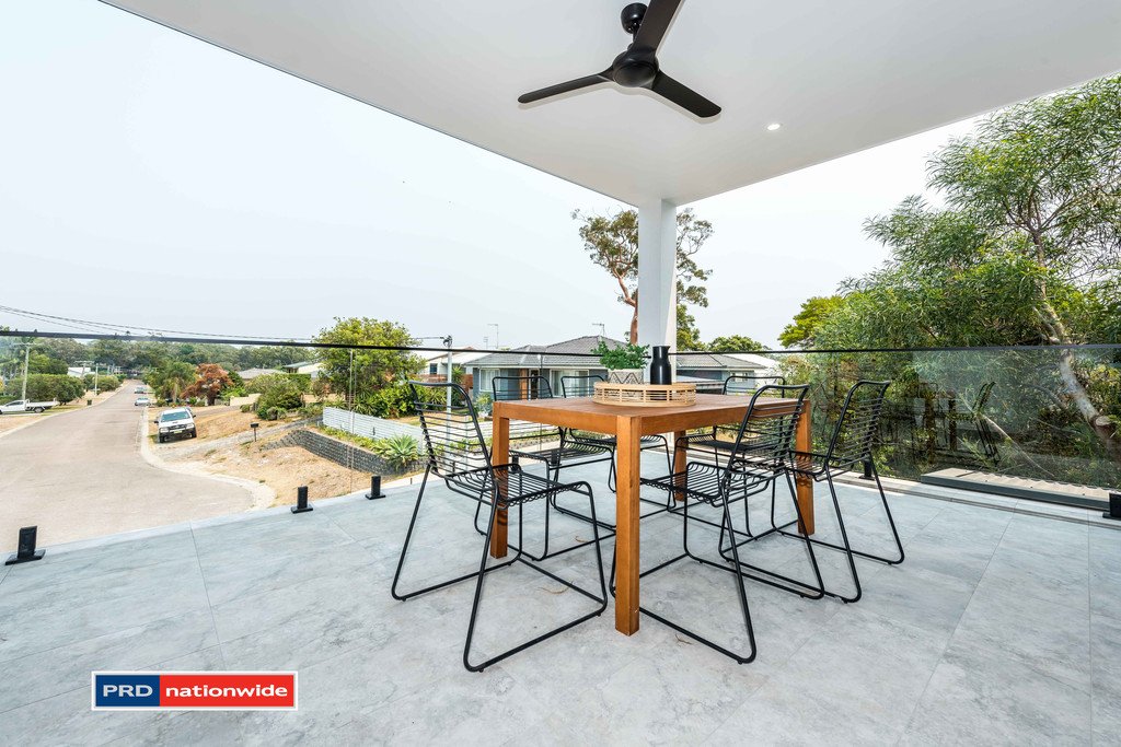 1/39 Lawson Street NELSON BAY 9