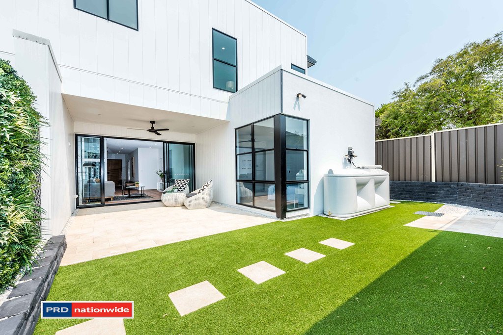 1/39 Lawson Street NELSON BAY 13