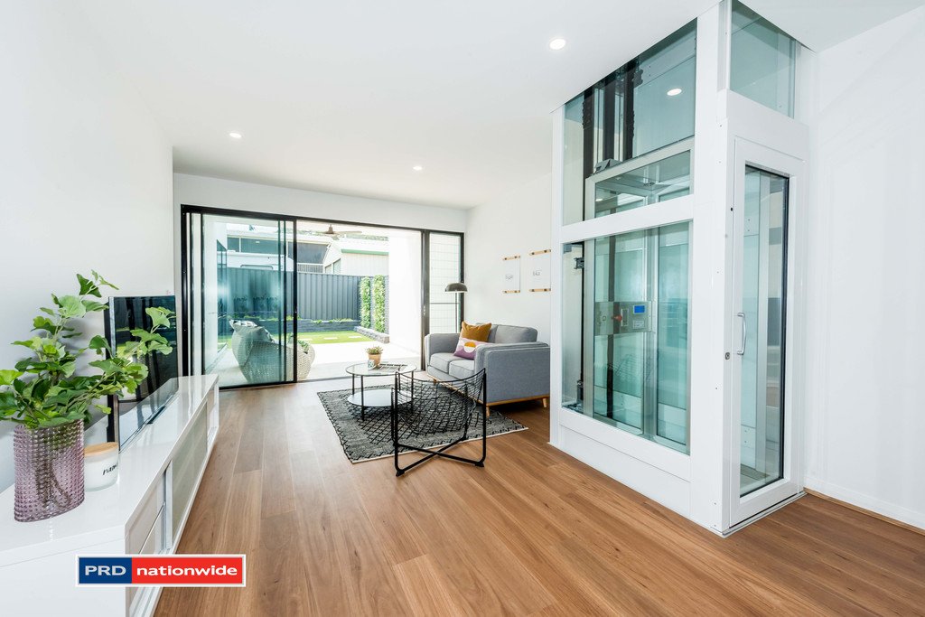 1/39 Lawson Street NELSON BAY 18