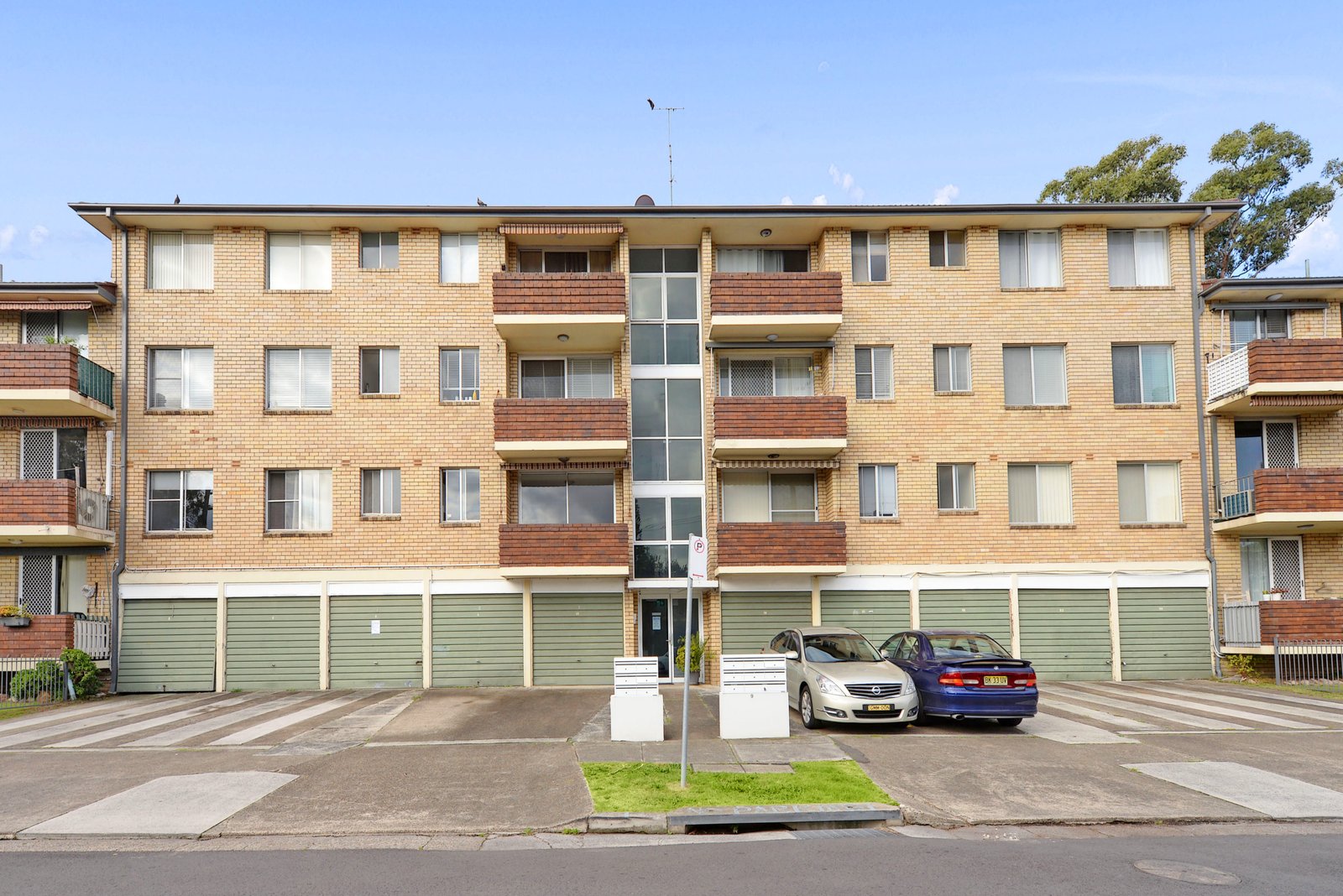 13/9 Nilson Avenue HILLSDALE 8