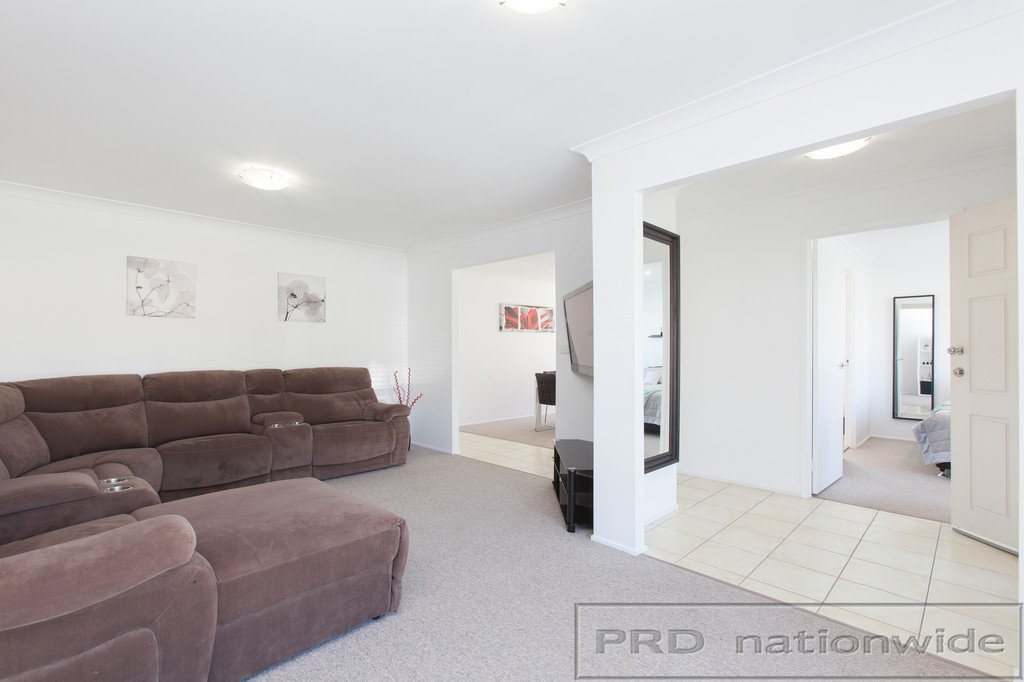 139 Somerset Drive THORNTON 9