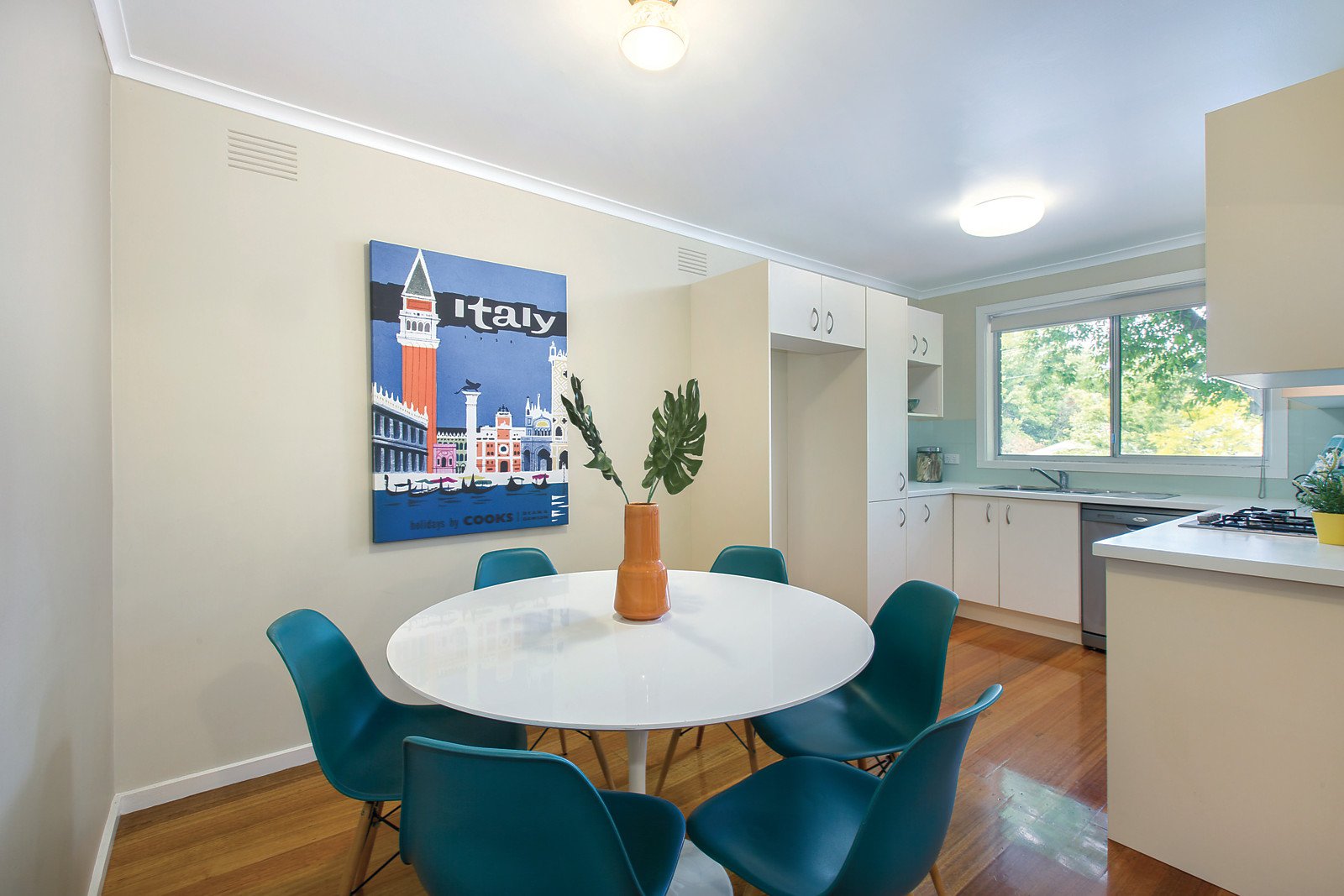 139 Windsor Crescent, Mont Albert, VIC