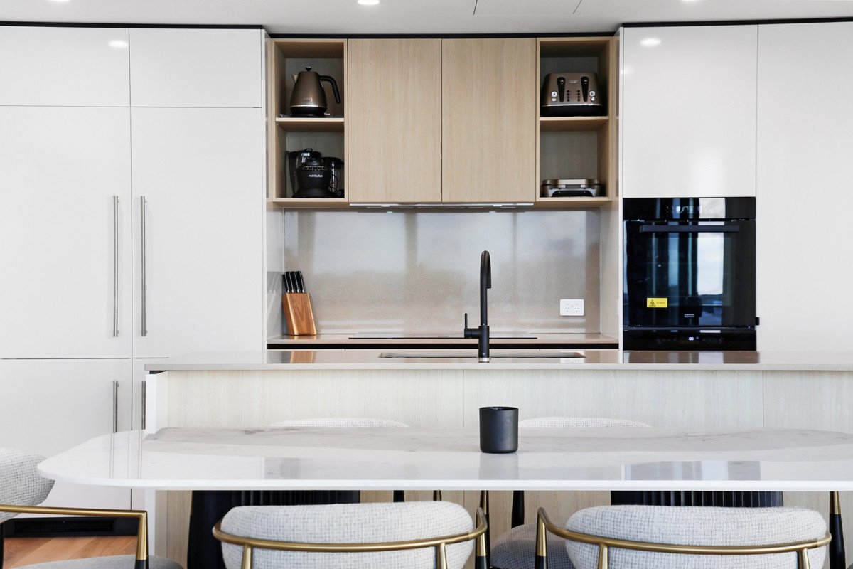 139/1969-1971 Gold Coast Highway Burleigh Heads 4