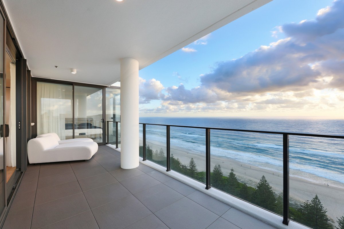 139/1969-1971 Gold Coast Highway Burleigh Heads 13