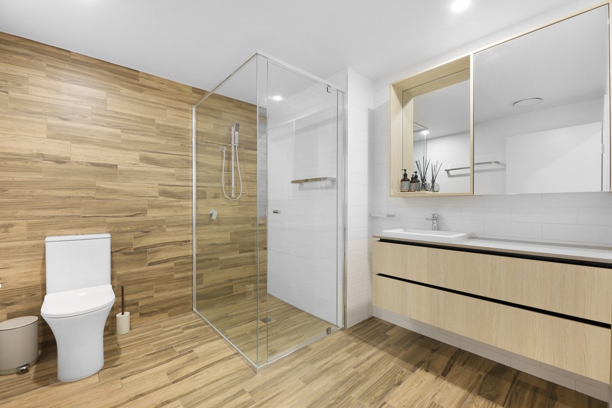 139/1969-1971 Gold Coast Highway Burleigh Heads 19