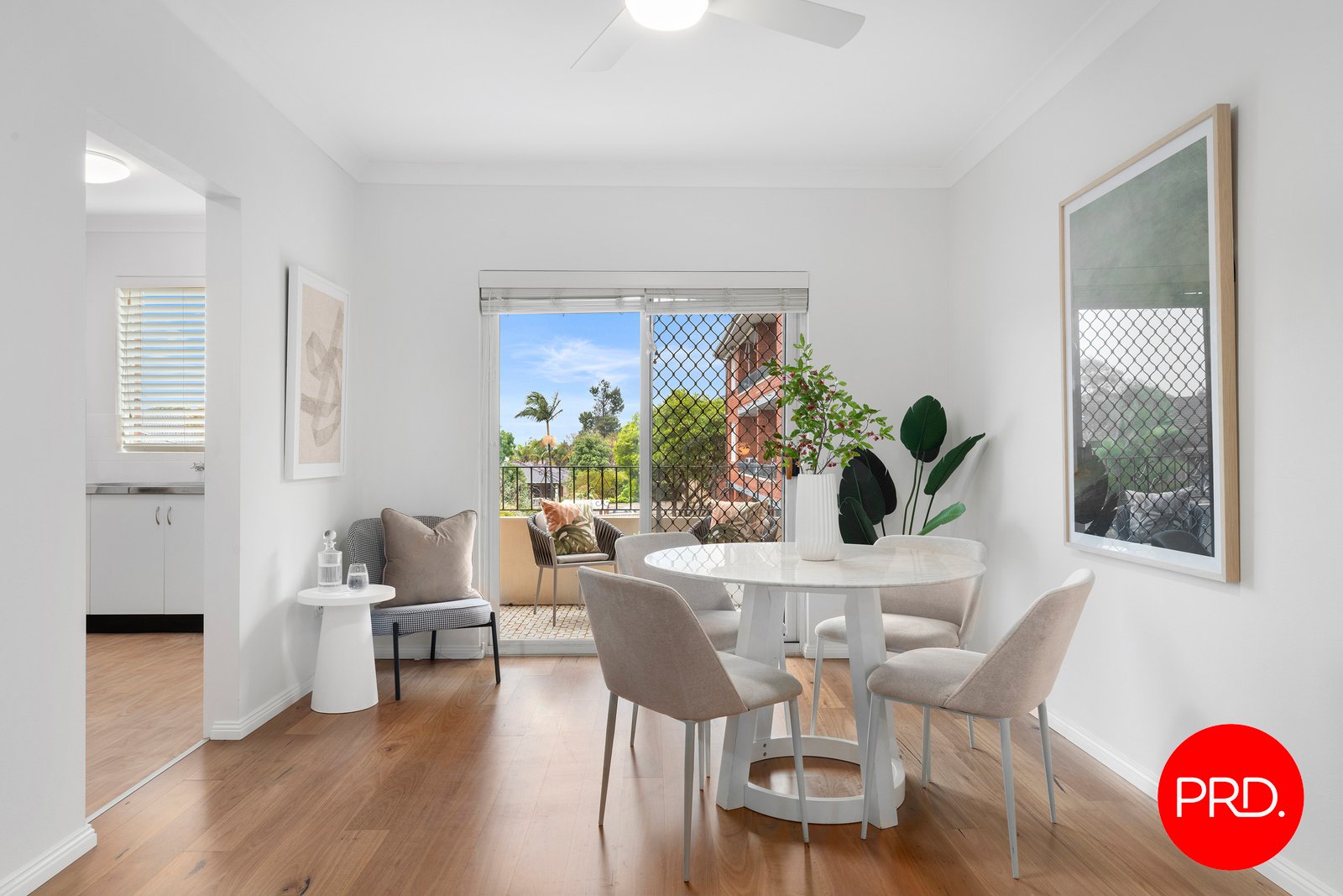 1/394 Railway Parade CARLTON 2