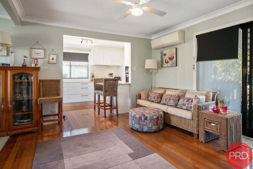 13A Allan Street LORN 17