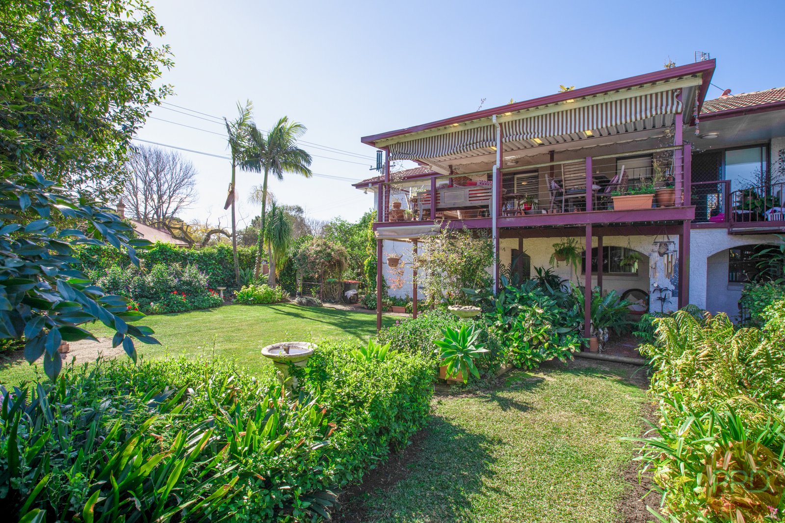 13A Allan Street LORN 30