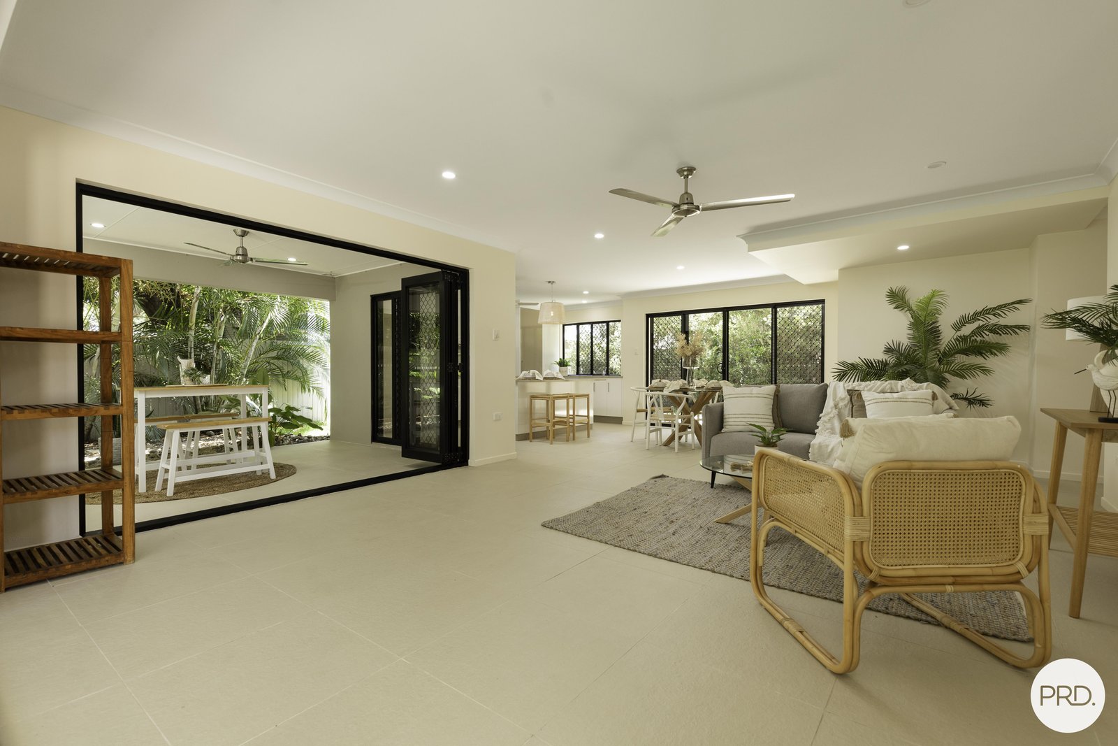 13A Bucasia Esplanade BUCASIA 8